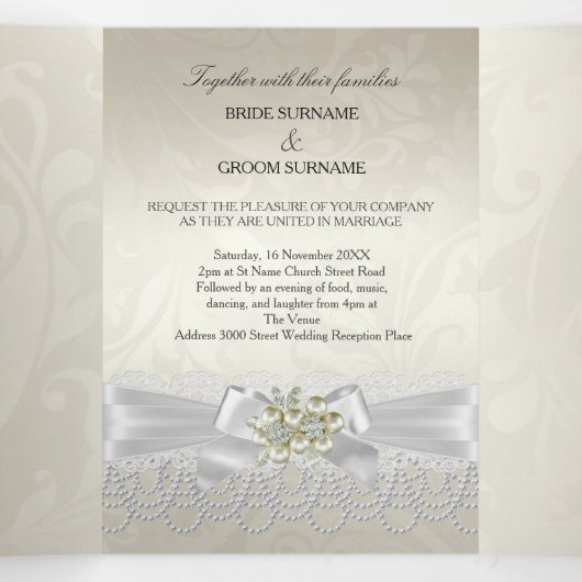 Weddenschap White Swans Cream Pearl Lace Damask 3 Drieluik Uitnodiging (Binnenkant midden)