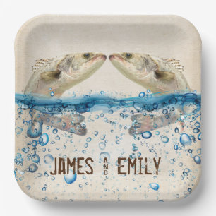 Weddenvissen in water papieren bordje