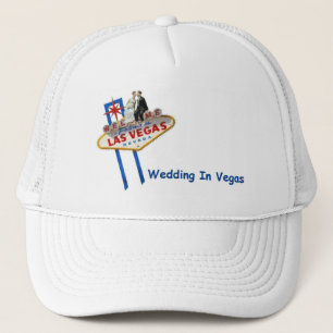 WEDDING in Vegas Bride & Groom op LV Sign Pet