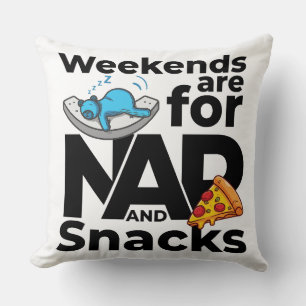 Weekends zijn voor snacks en dutjes kussen