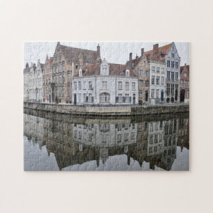 Weergaven van de gebouwen in de rivierwaterloop legpuzzel