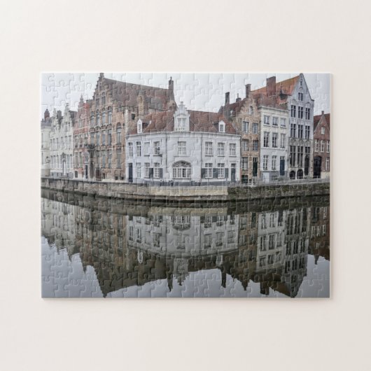 Weergaven van de gebouwen in de rivierwaterloop legpuzzel (Horizontaal)