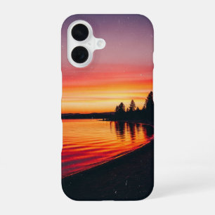 Weerspiegeling Vintage van het meer bij zonsonderg iPhone 16 Hoesje