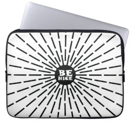 Wees aardig laptop sleeve