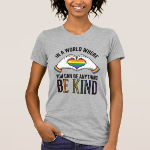 Wees Aardig Regenboog Hart Handen Vintage Vector O T-shirt