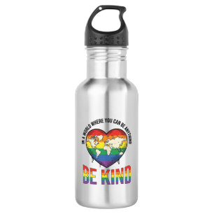 Wees Aardig Wereld Hart Regenboog Vector T-Shirt O Waterfles