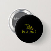 Wees anders ronde button 5,7 cm (Voorkant /achterkant)