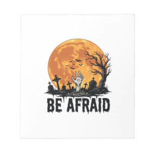 Wees Bang Vintage Halloween Kerkhof Vector Ontwerp Notitieblok