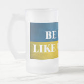 Wees dapper zoals Oekraïne een getextureerde prijs Matglas Bierpul (Links)