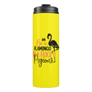 Wees een flamingo in een kudde duiven-27308 thermosbeker