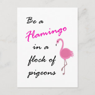 Wees een Flamingo in een zwerm duiven Briefkaart