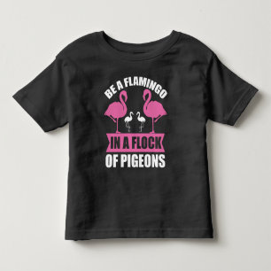Wees een flamingo in een zwerm duiven kinder shirts