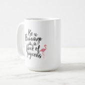 Wees een Flamingo - Inspirerend Mok (Voorkant links)