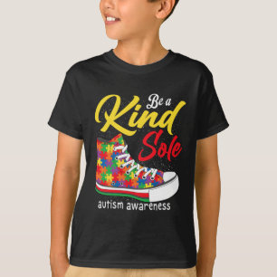 Wees Een Vriendelijke Ziel Autisme Bewustzijn Maan T-shirt