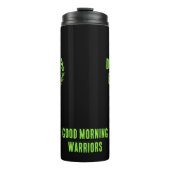 Wees geen Mok van Buffoon Traveler (Voorkant)