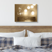 Wees het lichte Citaat Canvas Afdruk (Insitu (Slaapkamer))