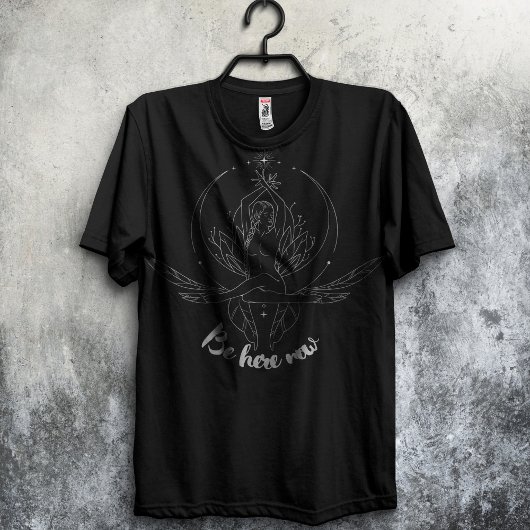 Wees hier nu RAM Dass Mindfulness Quote Design T-shirt