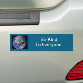 Wees lief voor iedereen Bumpersticker (Op auto)