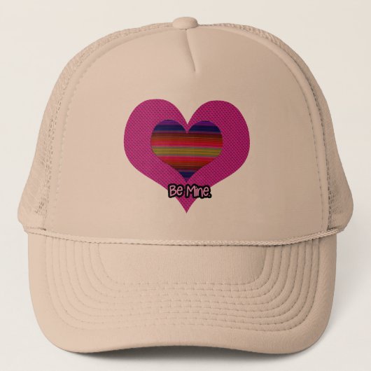 Wees mijn Valentijn Regenboog Hart Trucker Pet (Voorkant)