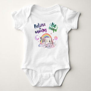 Wees unieke Girly Moon Eenhoorns Regenboog Romper