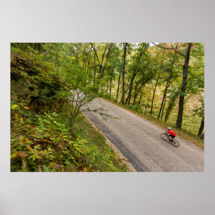 Wegrijwielen op landelijke weg poster