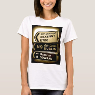 Wegwijzers in Ierland T-shirt