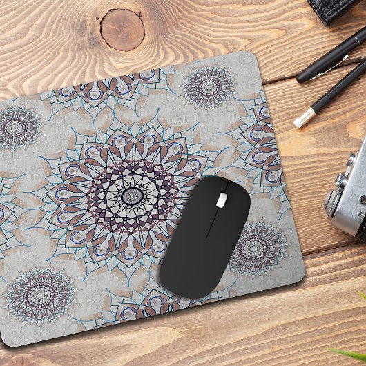 Weinig witte bloemen gevallen naar het platteland muismat