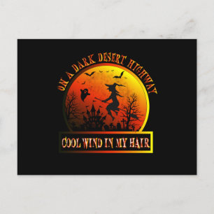 Wekker zingerammen op een donkere woestijn briefkaart