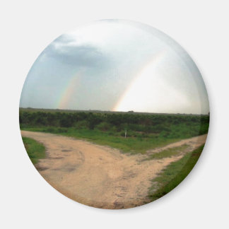 "Welke kant nu op?" Dubbele regenboog op kruispunt Magneet