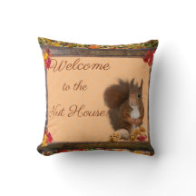 Welkom bij Nut House Pillow