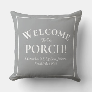 Welkom bij Porch Custom Family Names Jaar Modern Buitenkussen