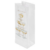 Welkom Champagne Tower Gold Monogram Weddenschap Wijn Cadeautas (Achterkant Gekanteld)