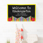 Welkom in de kindergarten Apple-gekleurde pennen Spandoek (Insitu)