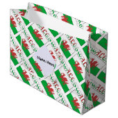 Welsh Angel Christmas Flag Tiled Black Personalize Groot Cadeauzakje (Voorkant Gekanteld)