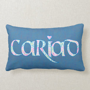 Welsh Cariad Floral Text Design on Navy Blue Kussen