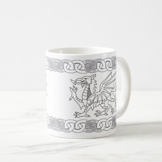 Welsh Celtic Mok met draak en Keltische knopen (Voorkant rechts)