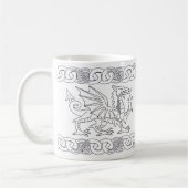 Welsh Celtic Mok met draak en Keltische knopen (Links)