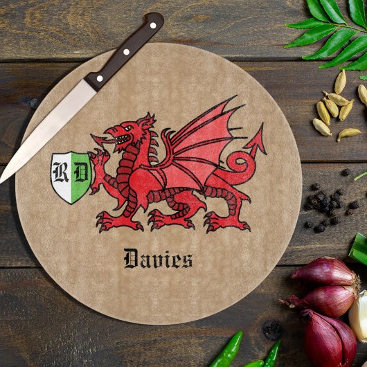 Welsh Dragon Custom Name and Monogram Snijplank