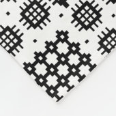 Welsh Tapestry Pattern Black White Fleece Blanket Deken (Hoek)