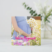 We're Pregnant Invitation Card (Debout devant)