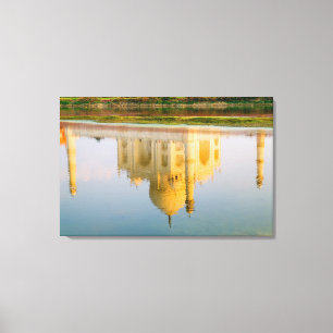 Wereldberoemde Taj Mahal tempelreflectie bij Canvas Afdruk
