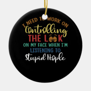 Werken aan het controleren van de blik op mijn gez keramisch ornament