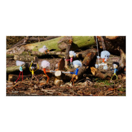 Werkende Fubby's in hun houtzagerij. Perfect Poster