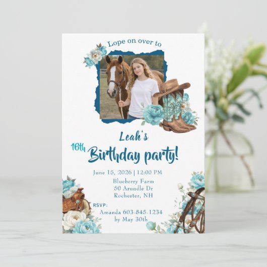 Western Horse Floral Birthday Invitation – White (Debout devant)