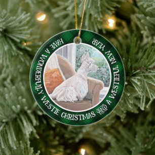 Westie kijkt uit een raam keramisch ornament