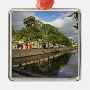 Westport, Ierland. De Atlantische stad Metalen Ornament
