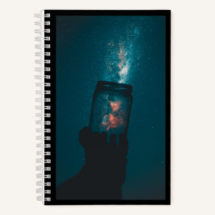 Wetenschap van Kosmos in een Jar Spiral Notitieboe Notitieboek