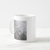 Wetshandhaving Koffiemok (Voorkant links)