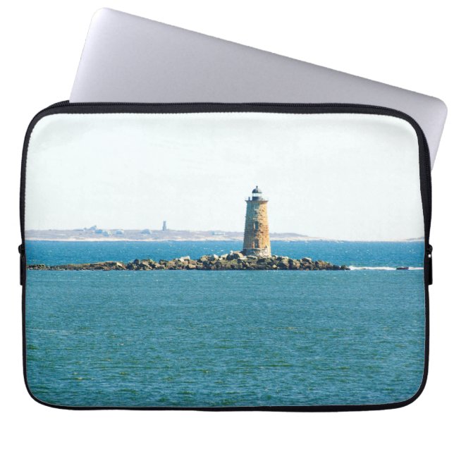 Whaleback Lighthouse Laptop Sleeve (Voorkant)