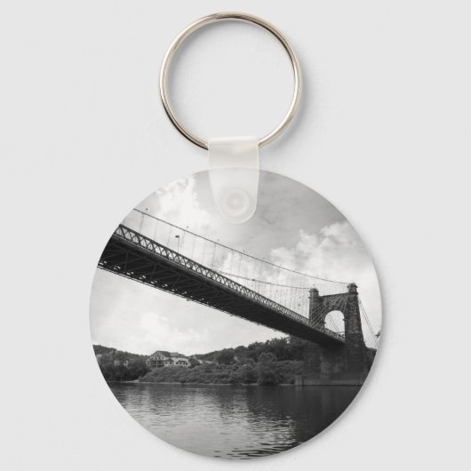 Wheeling Suspension Bridge B&W Sleutelhanger (Voorkant)